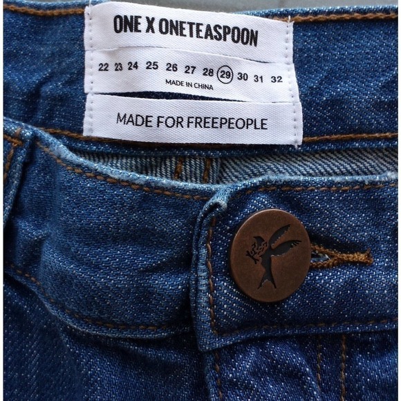 One Teaspoon Blue Cult HW Bonitas Cut Off Denim Raw Hem Shorts Size 29 NEW - Picture 4 of 8